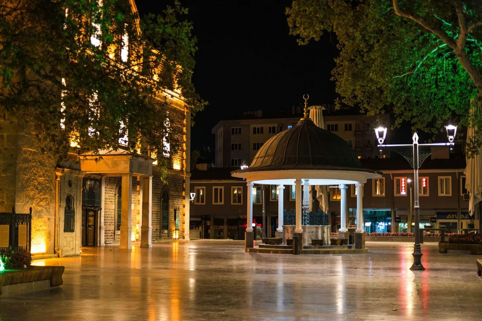 Şanlıurfa Şehir Merkezinde Yaya Geçitleri ve Alt Geçitleri Keşfedin