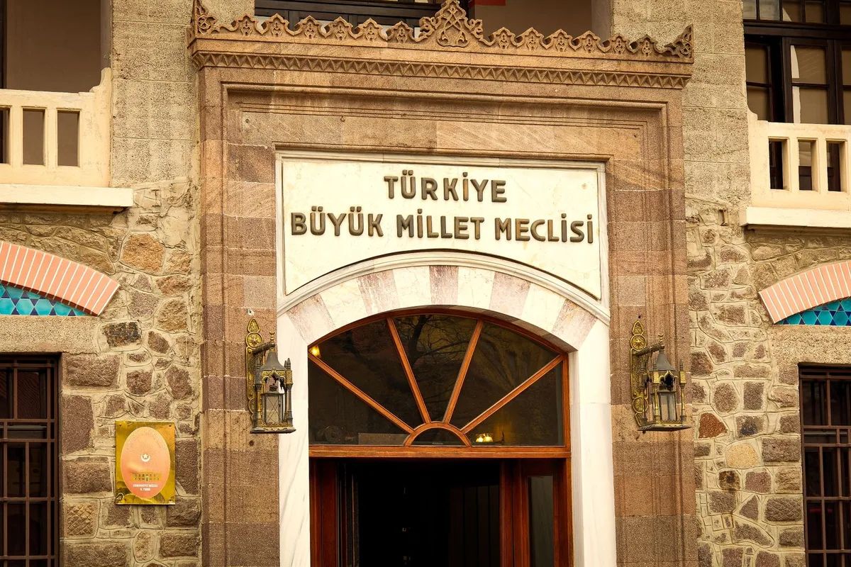 Şanlıurfa'da Tarihi Çeşmeler, Sebipler ve Geleneksel Su Mimarisi Rehberi