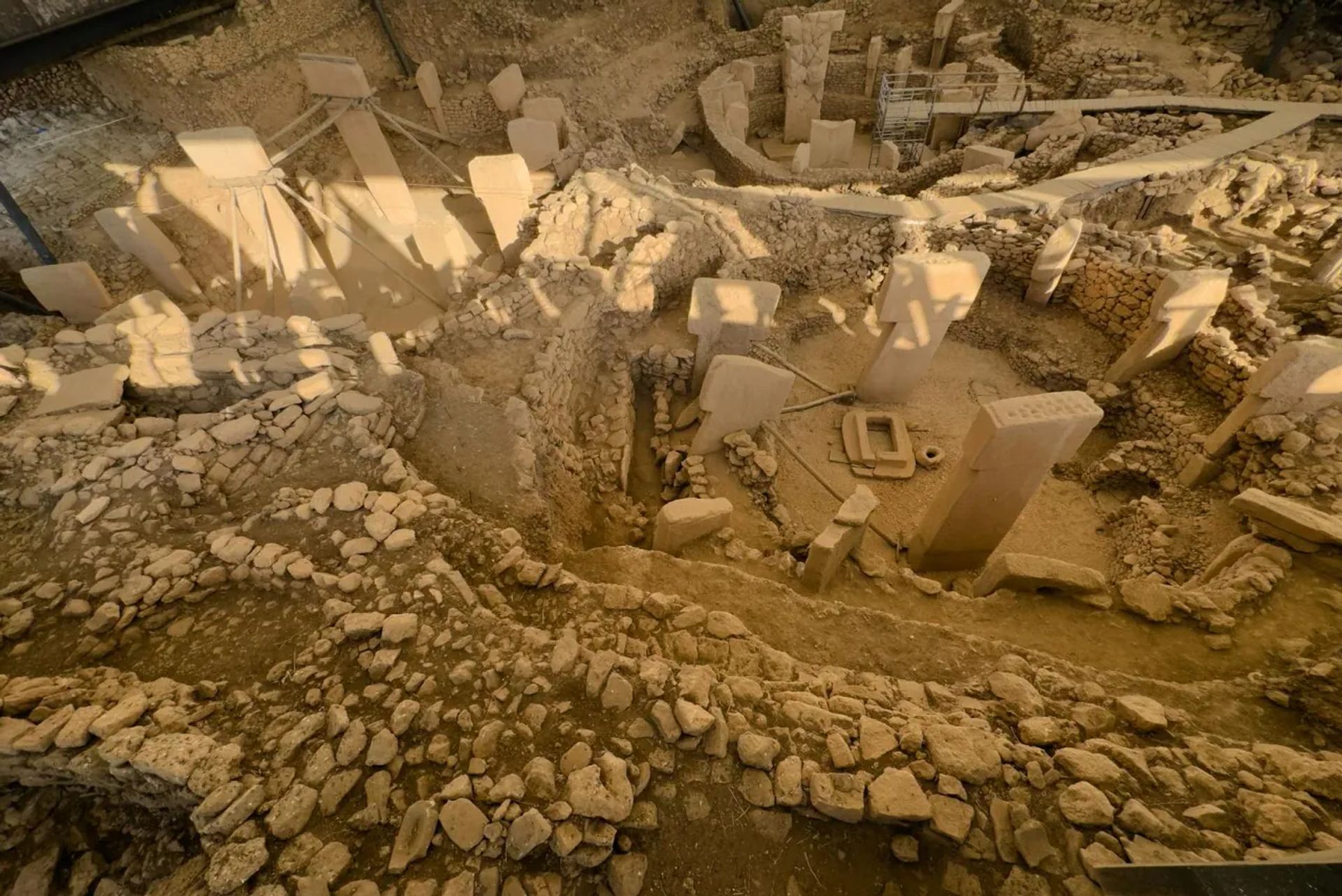 Ayanlar Höyüğü