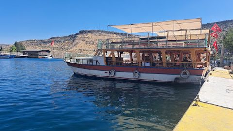 Halfeti Tekne Turu