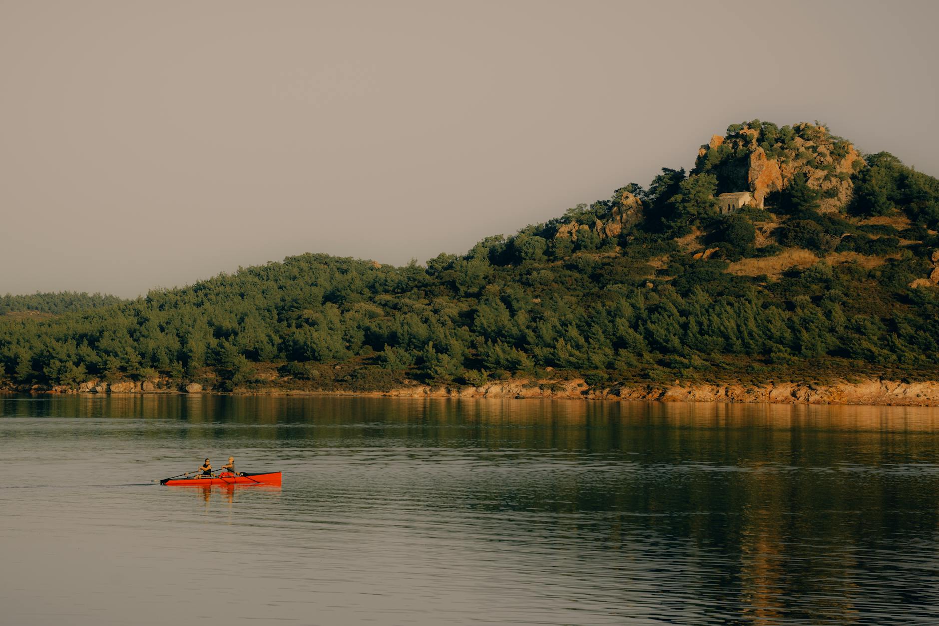 Halfeti'de Su Sporları ve Tekne Aktiviteleri: Yaz Rehberi
