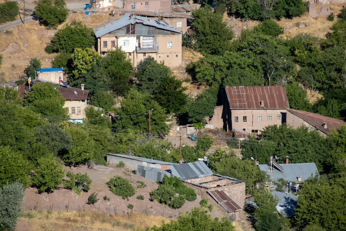 Karahantepe Rehberi: Göbeklitepe'nin Kardeş Kazısı
