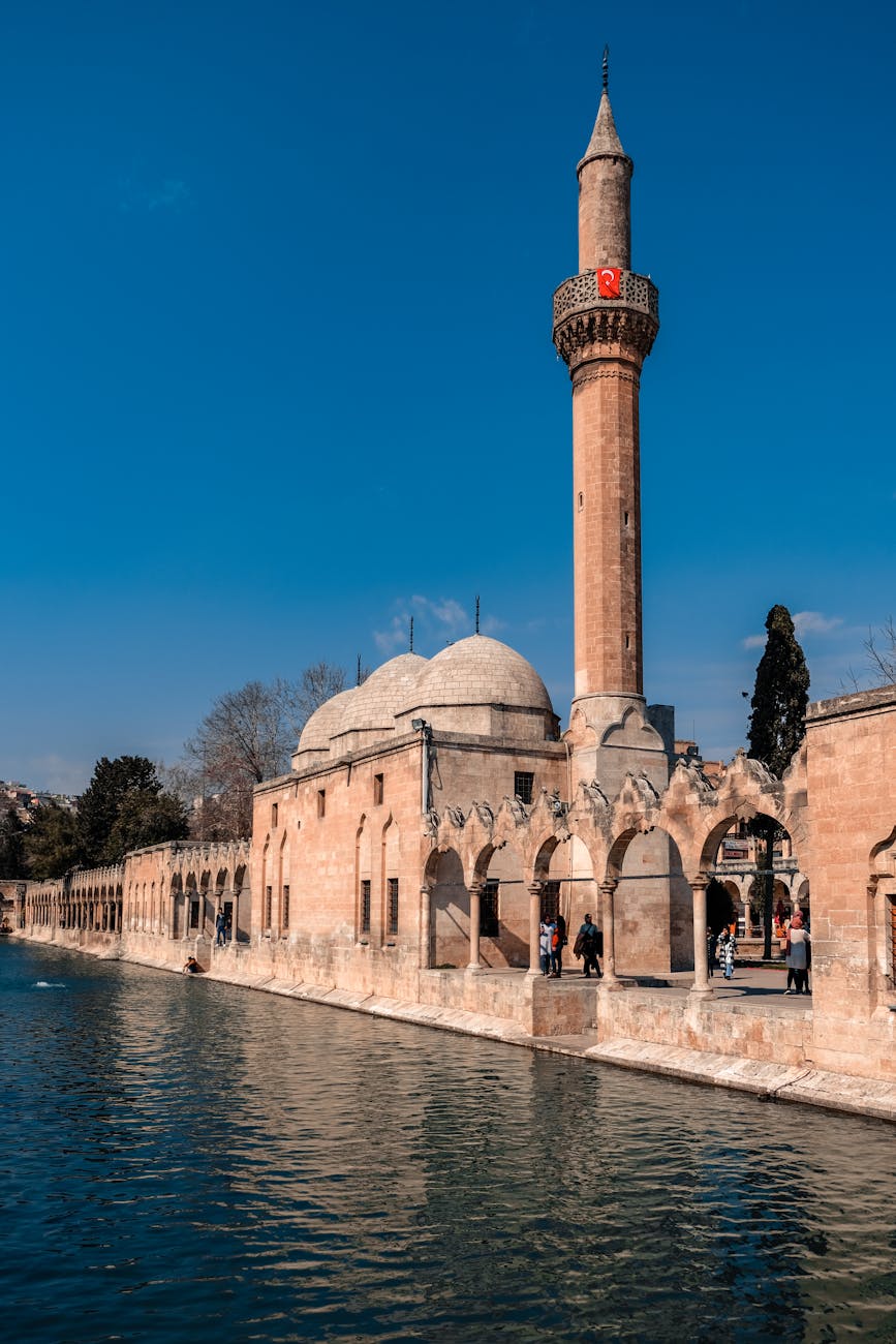 Şanlıurfa Yemekleri: Tarihi Lezzetlerin Dijital Arsivi