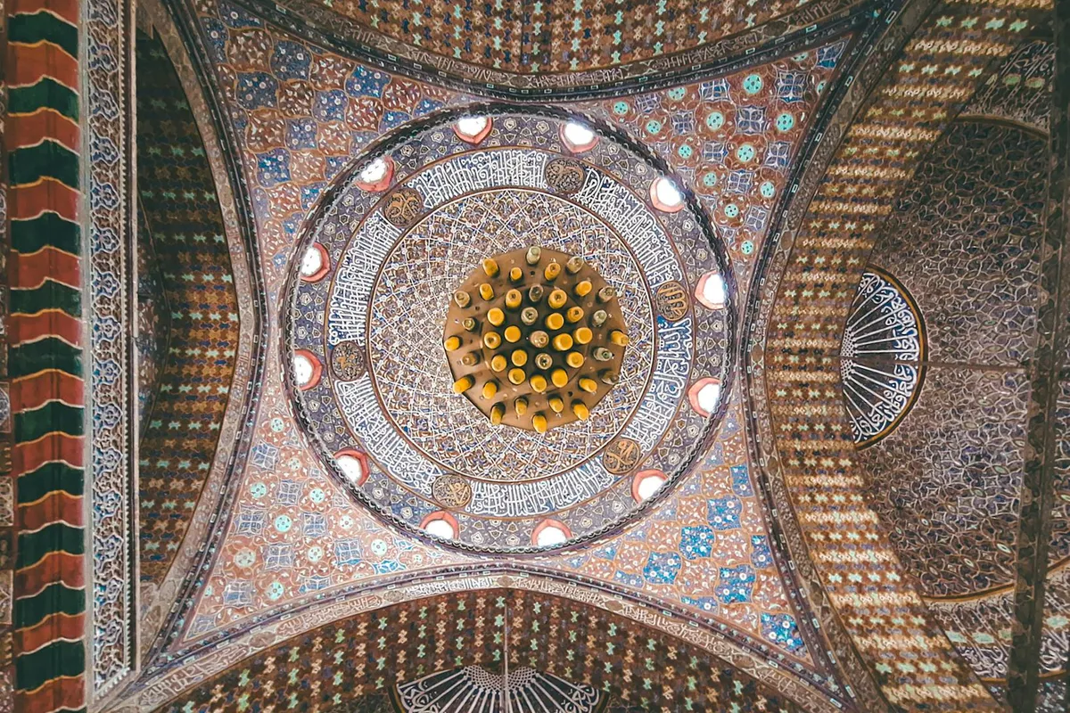 Sanlıurfa’daki Cami ve Vakıflar: Sosyal Yardımın Gizli Gücü