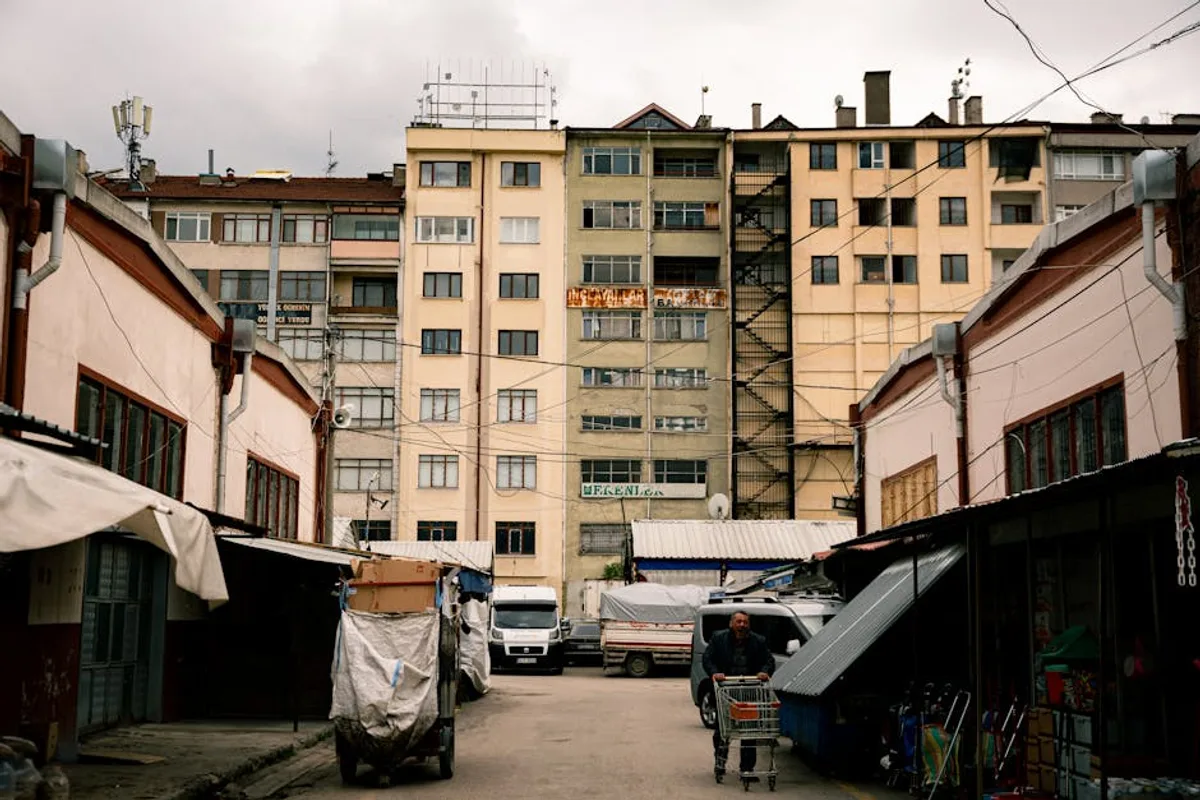Eyyübiye İlçesi Rehberi: Mahalleler, Yaşam, Alışveriş ve Ulaşım