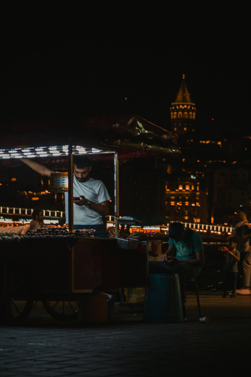 Şanlıurfa Gece Pazarı ve Sokak Satıcıları