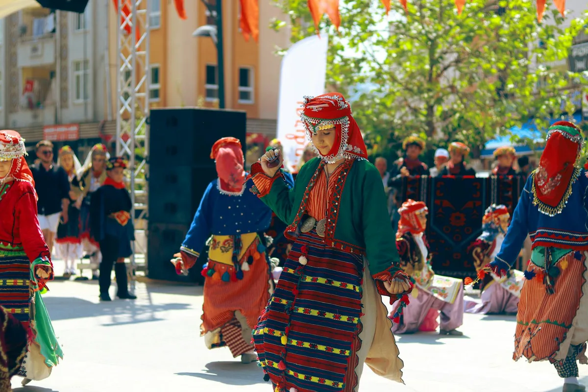 Şanlıurfa'da Geleneksel Giyim ve Yöresel Kıyafetler Rehberi