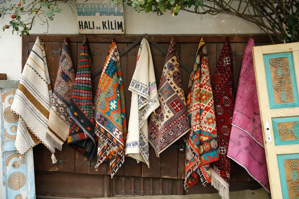 Şanlıurfa'da Halı ve Kilim: El Dokuma Mağazaları Alışveriş Rehberi