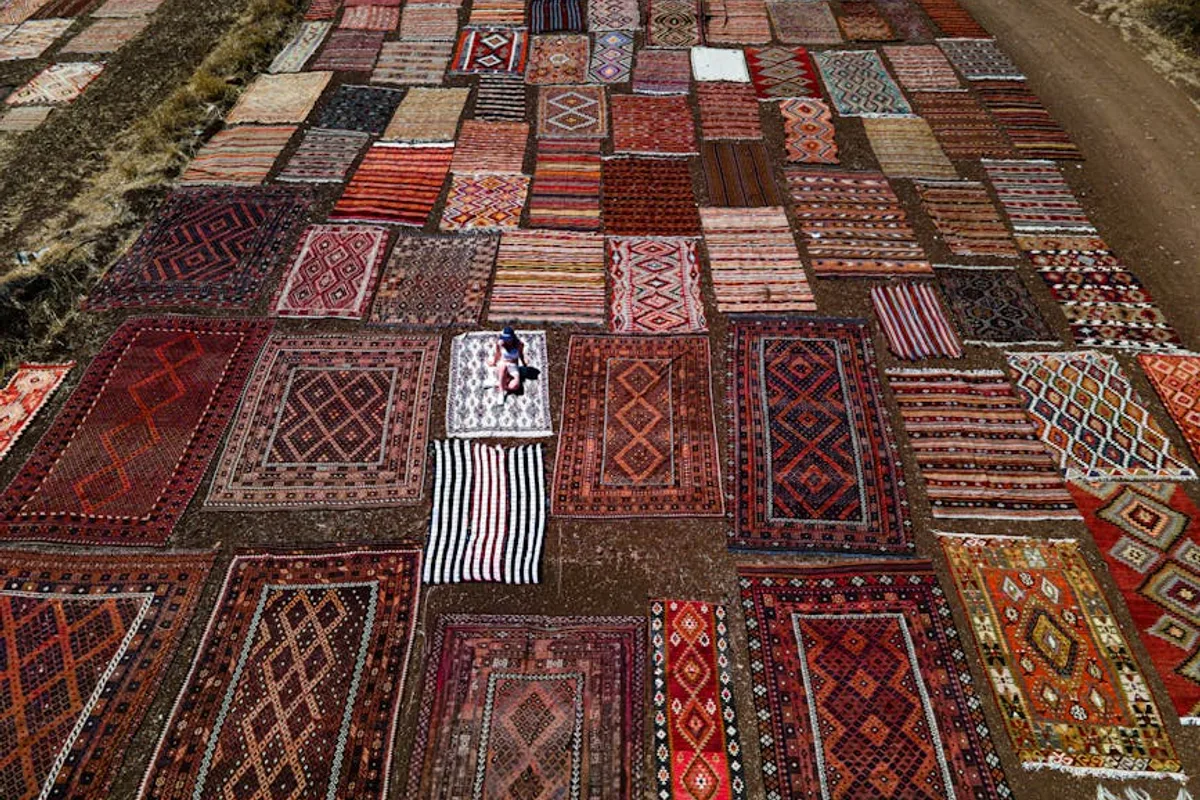 Şanlıurfa'da Halı, Kilim, Seramik ve Çini: Hediyelik Eşya Alışveriş Rehberi