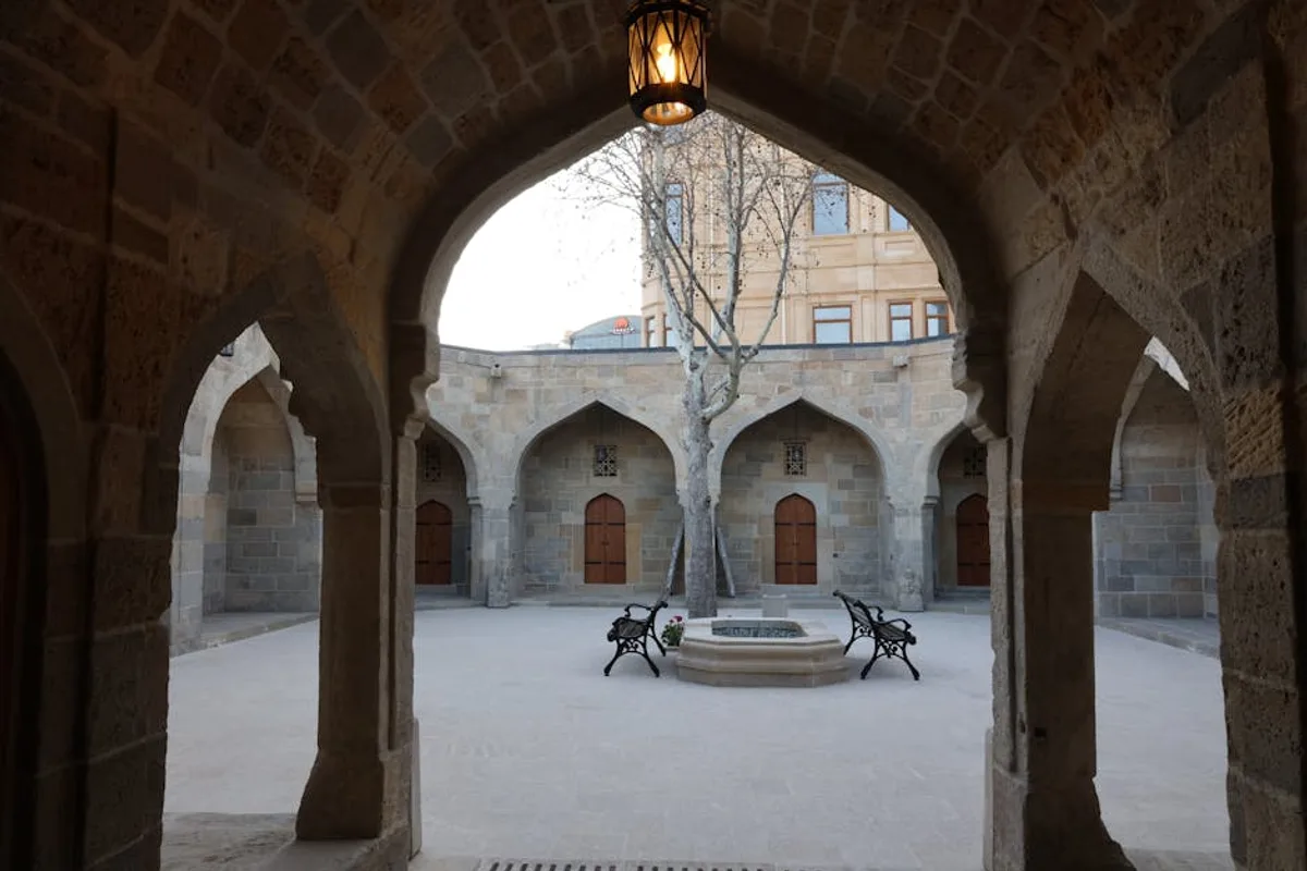 Şanlıurfa'da Hanlar ve Kervansaraylar: Tarihi Mimari Yapılar Rehberi