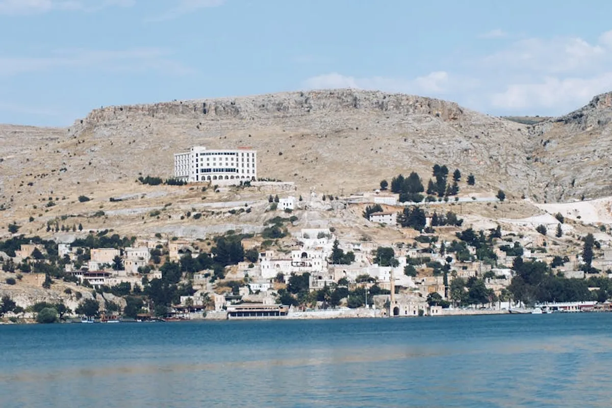 Şanlıurfa'da Konaklama: Otel Rehberi
