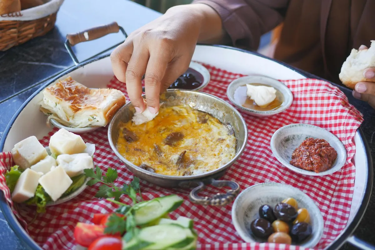 Sanlıurfa Koy Kahvaltısı: Lezzetli Bir Şehri Keşfetme