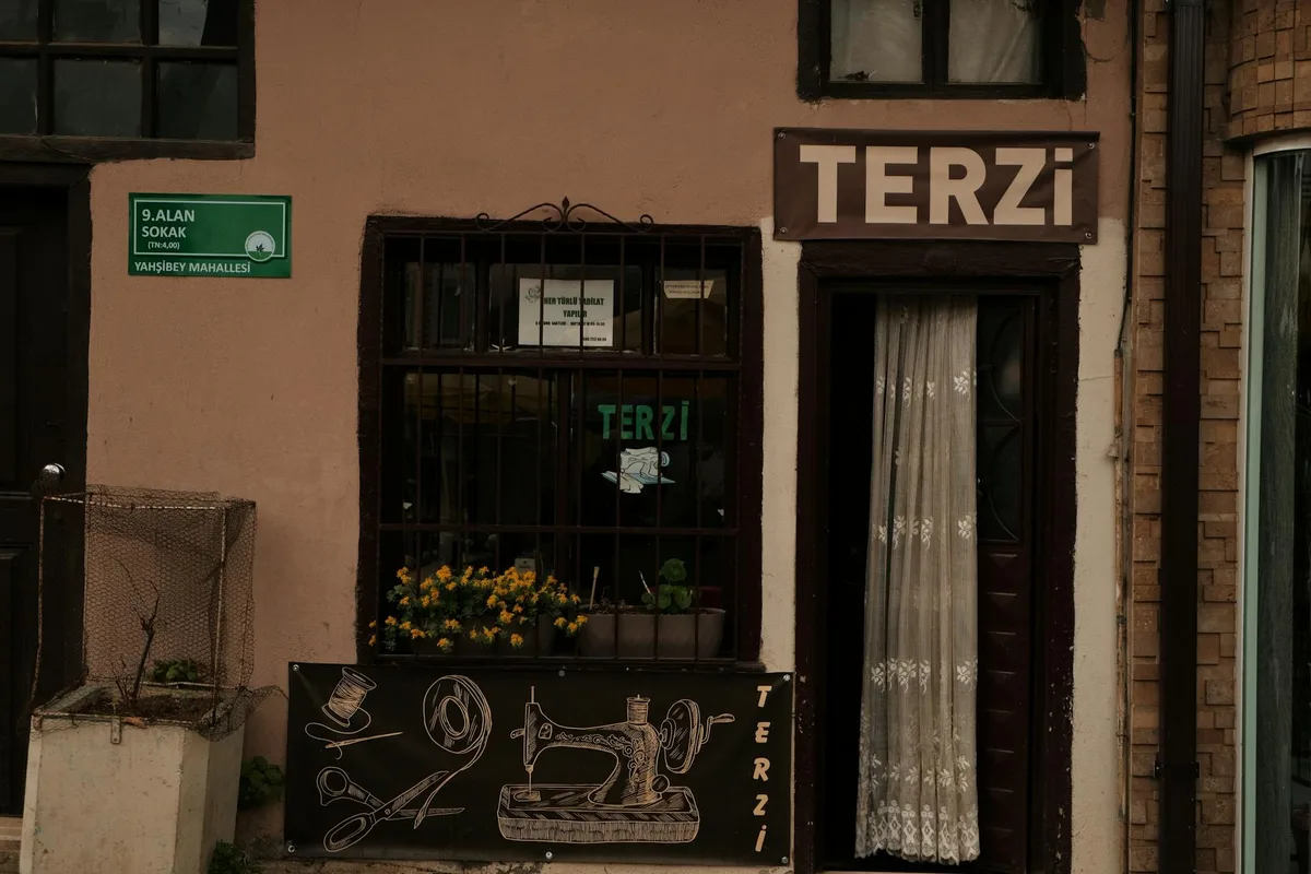 Şanlıurfa'da Kuru Temizleme, Çamaşırhane ve Terzi Hizmetleri Rehberi