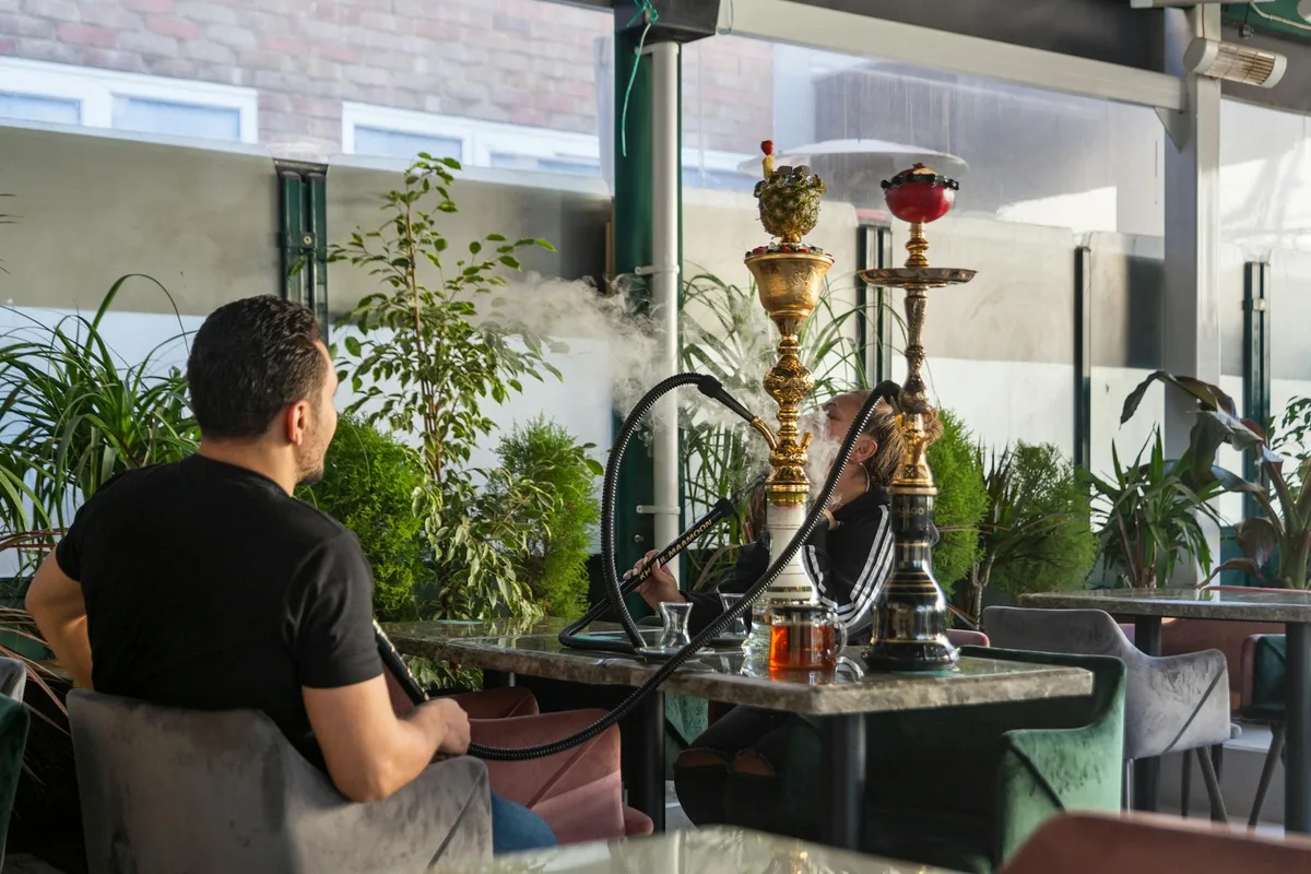 Şanlıurfa'da Nargile Kafeleri ve Buluşma Mekanları Rehberi