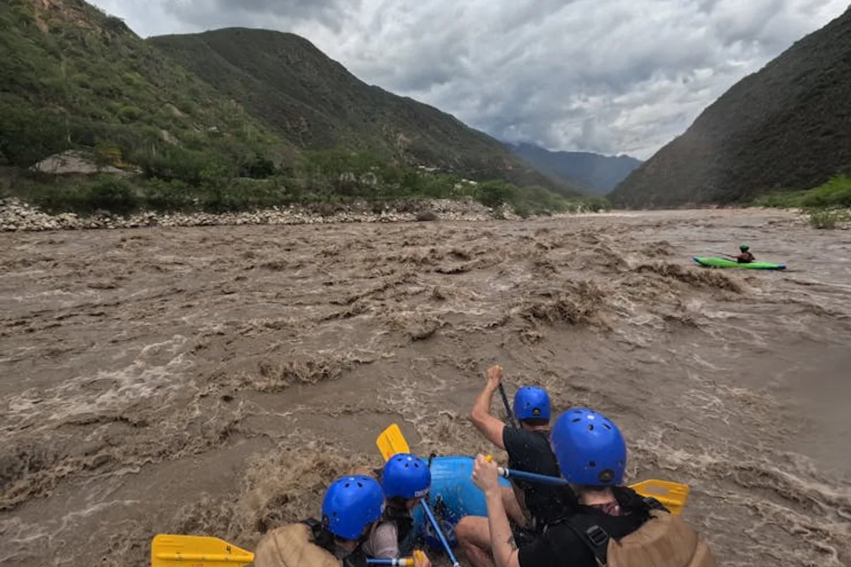 Şanlıurfa'da Rafting ve Su Sporları: Nehir Macerası Rehberi
