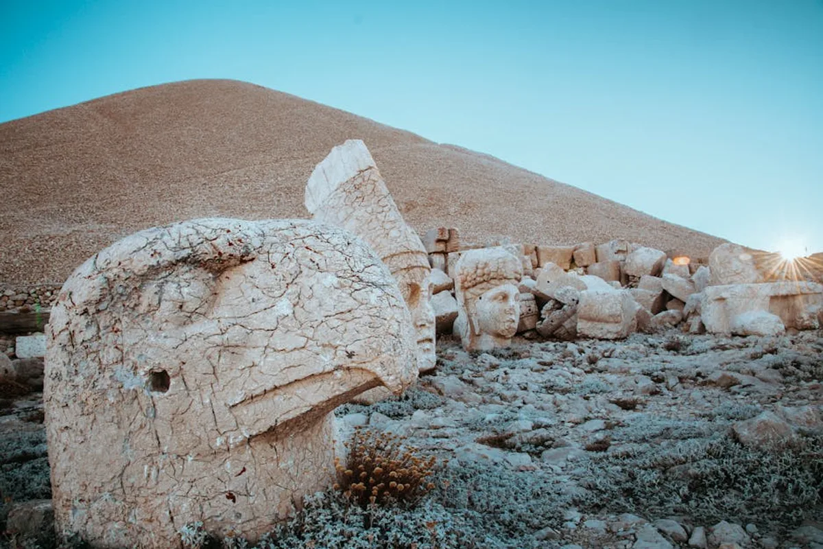 Şanlıurfa + Nemrut Dağı Kombine Turu: Adıyaman ve Güneydoğu Gezi Rehberi