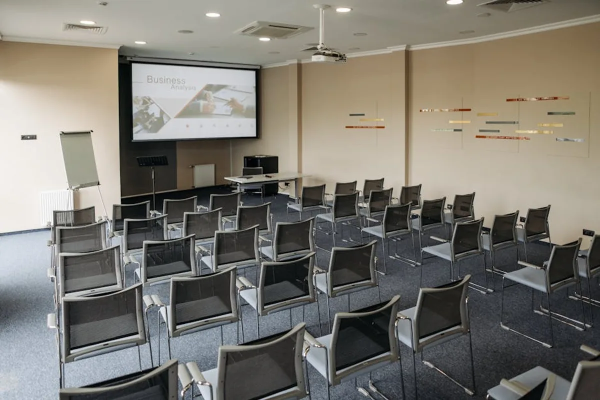 Şanlıurfa'da İş Seyahati: Toplantı Salonlu Oteller ve Konferans Rehberi