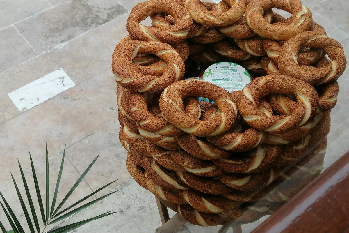 Şanlıurfa'da Simit, Poğaça ve Seyyar Sokak Lezzetleri Rehberi