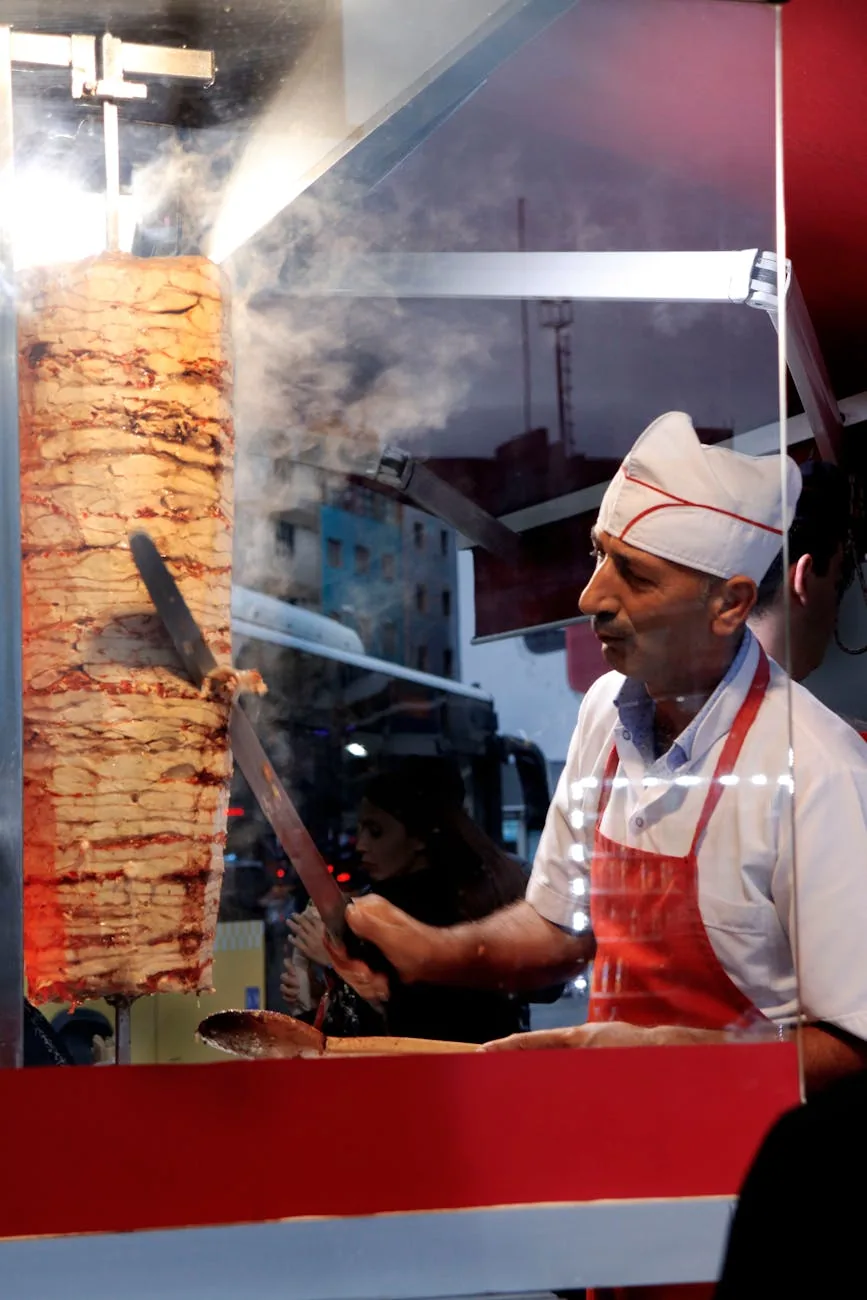 Sanlıurfa’nın Gece Açık Doner Arabaları ve Söğüt Doneri Kültürü