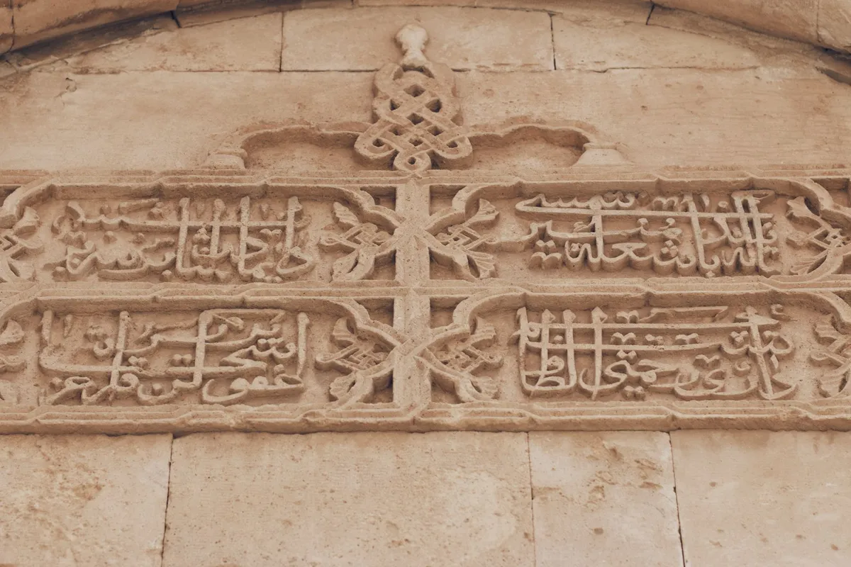 Sanlıurfa’nın Gizli Kervansarayları: Tarihi Yolculuk