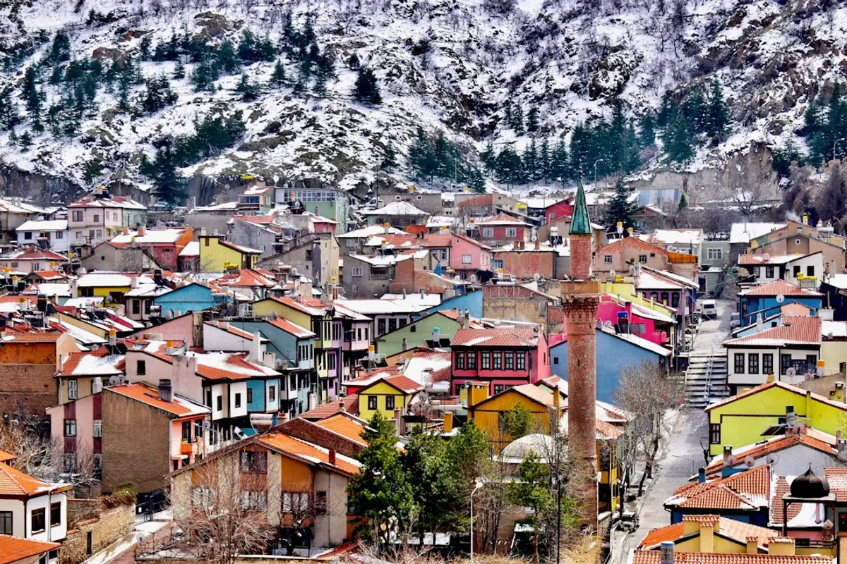 Sanlıurfa'nın Eski Surları ve Tarihi Kapıları Rehberi