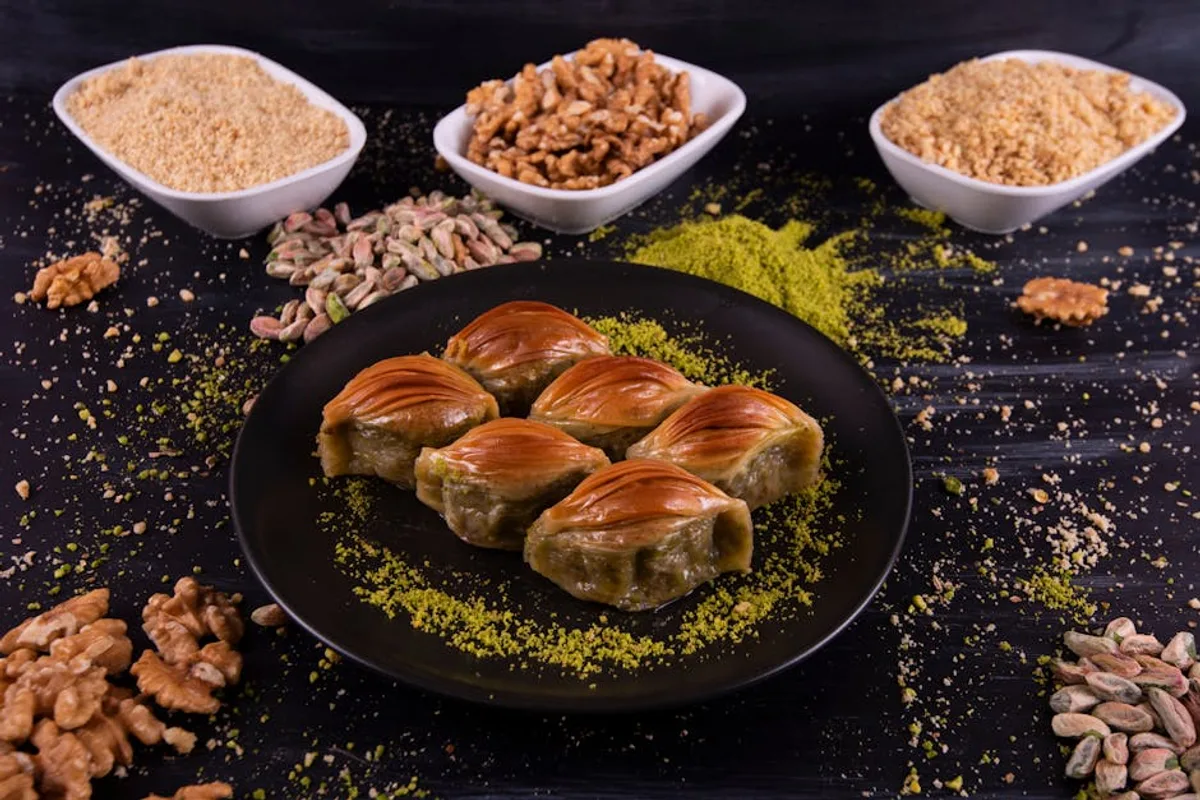 Şanlıurfa'da Tatlıcı: Baklava, Kadayıf ve Şeker İmalathaneleri