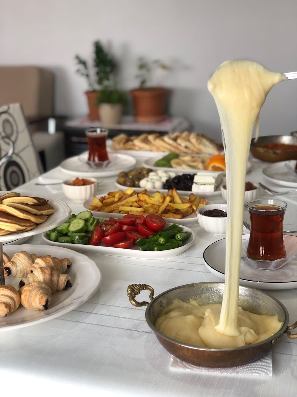 Urfa Sofrası: Geleneksel Kahvaltıdan Akşam Yemeğine