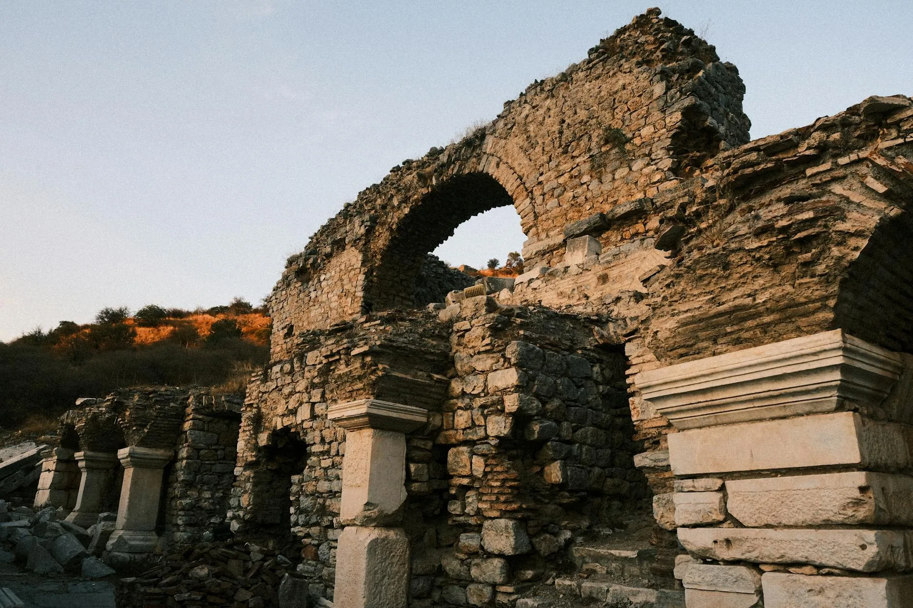 Göbeklitepe Gün Batımı ve Gece Turu — Ağustos 2027