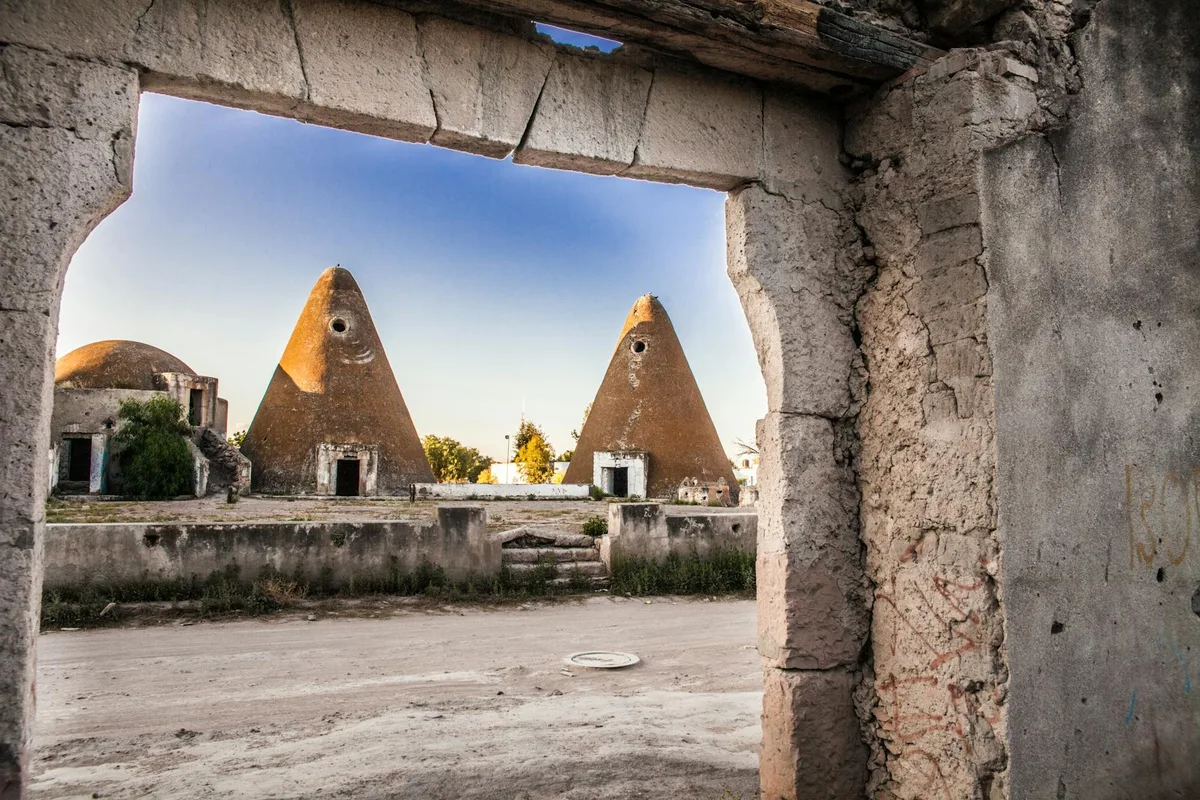 Harran'ın Kümbetleri (Petek Evler)