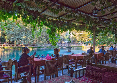Ayn Zeliha Gölü Aile Çay Bahçesi