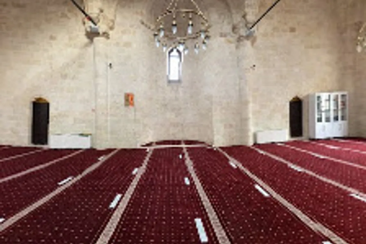 Fırfırlı Cami