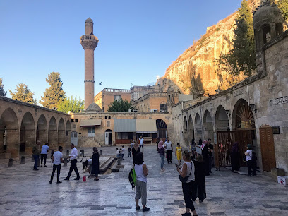 Mevlid-i Halilulrahman Mağarası